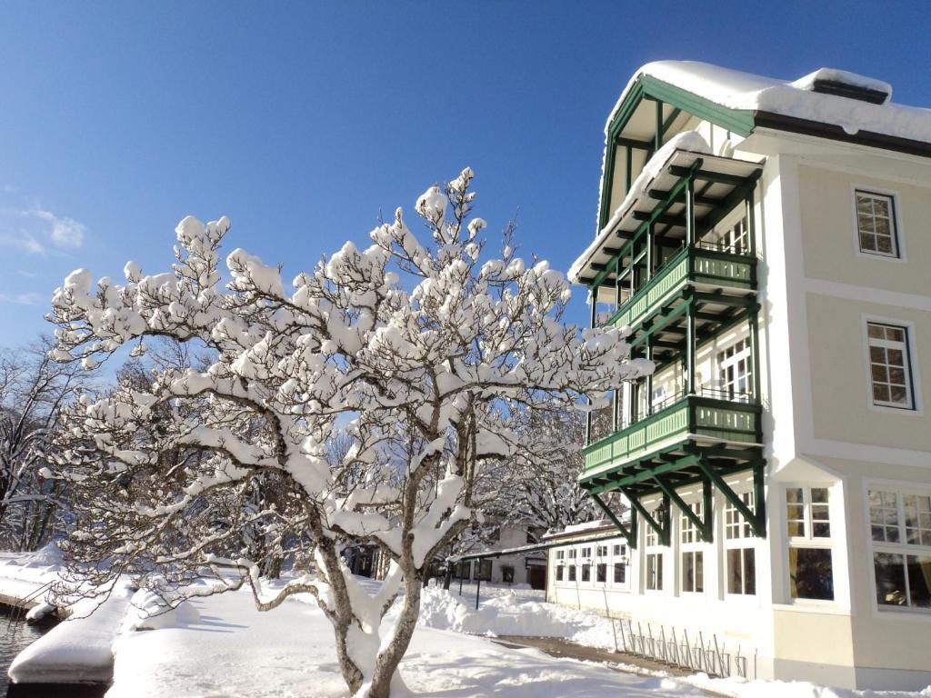 סנט גילגן Hotel & Gasthof Fuerberg מראה חיצוני תמונה