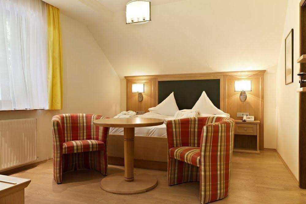 סנט גילגן Hotel & Gasthof Fuerberg מראה חיצוני תמונה